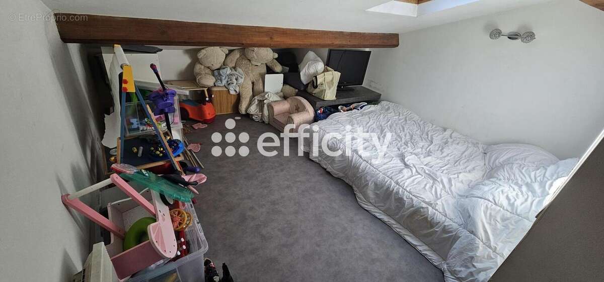 Maison à LE PEAGE-DE-ROUSSILLON