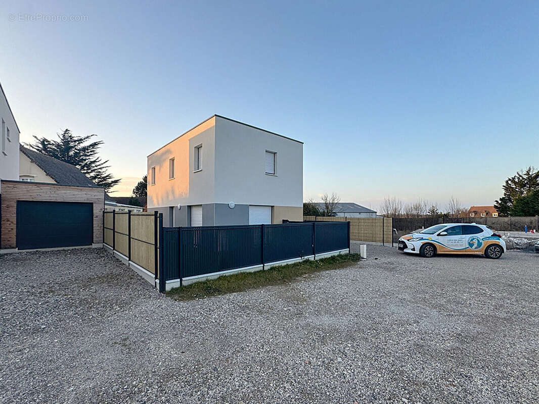 Maison à SAINT-AUBIN-D'ARQUENAY
