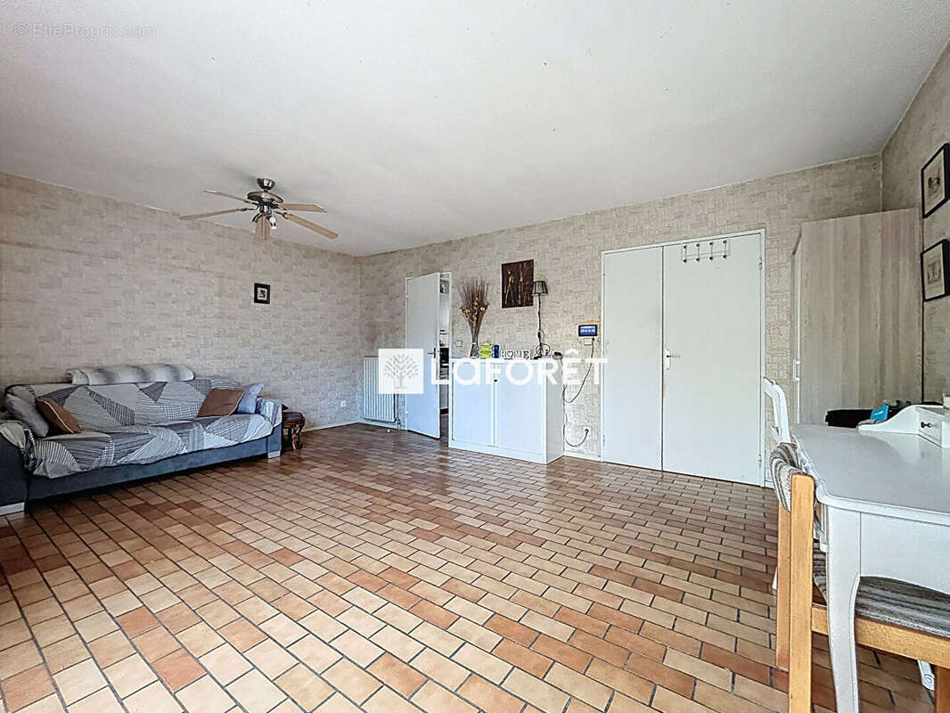 Maison à VERT-SAINT-DENIS