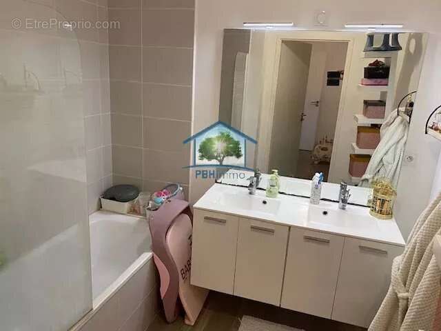 Appartement à LA BOUILLE