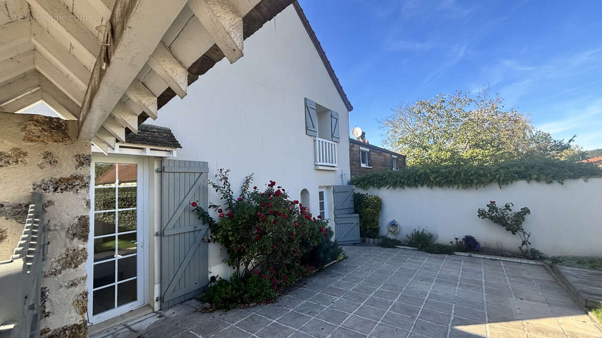 Maison à JOUARS-PONTCHARTRAIN