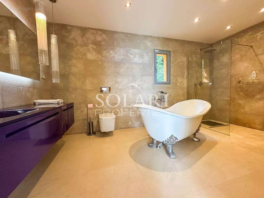 Maison à THEOULE-SUR-MER