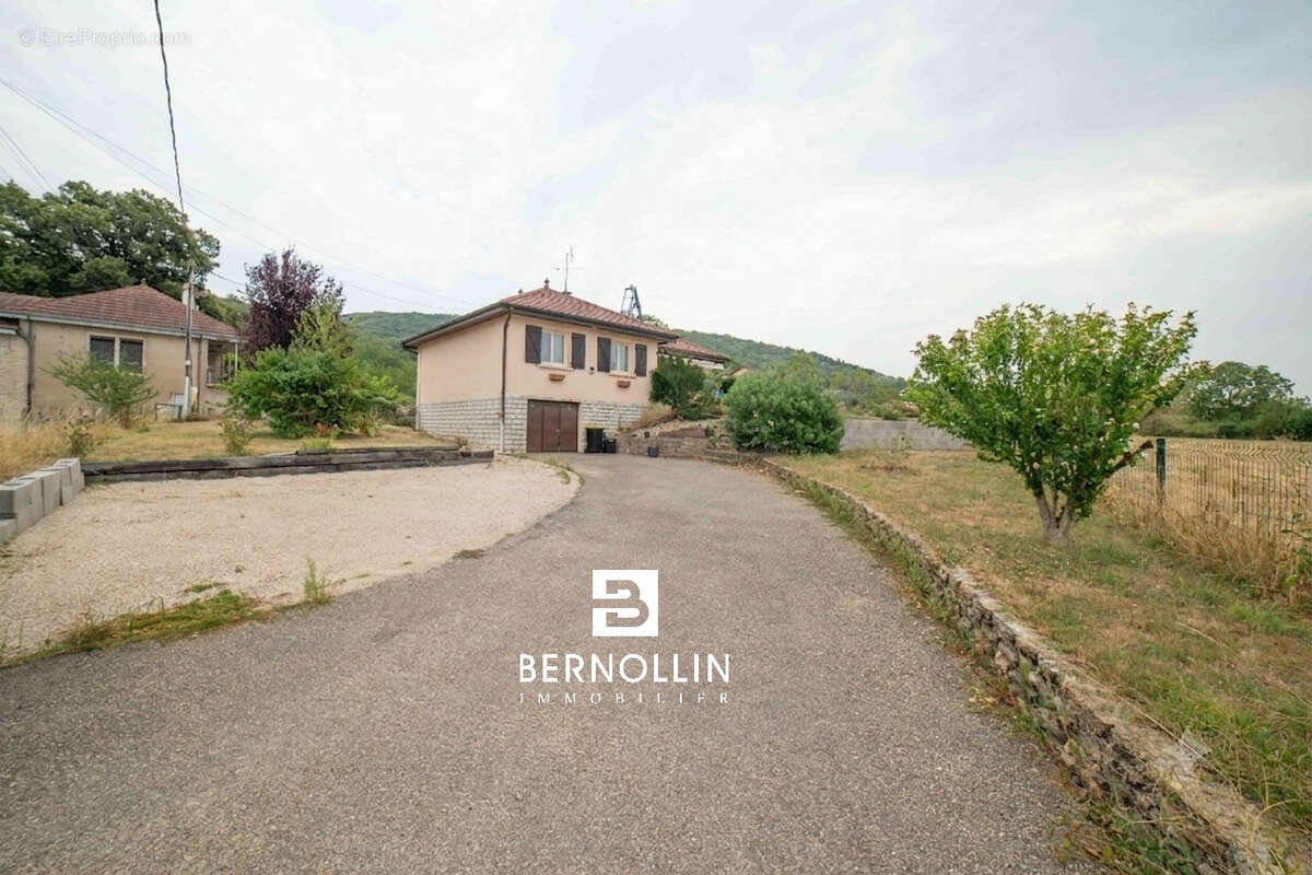 JASSERON   Villa familiale au calme avec grand terrain arboré à seulement 15 minutes de Bourg-en-Bresse - photo 25