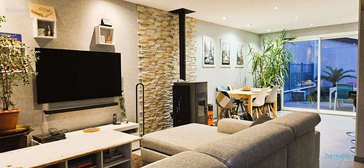 Maison à SAINT-QUENTIN-FALLAVIER