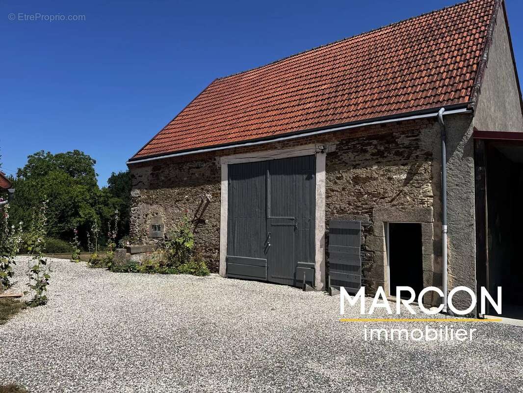 Maison 144 m² à Nouziers  - photo 39