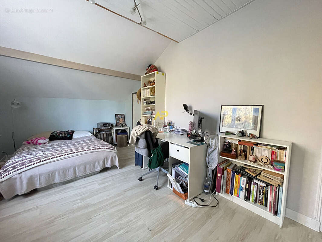 Maison à MONTIGNY-LES-CORMEILLES