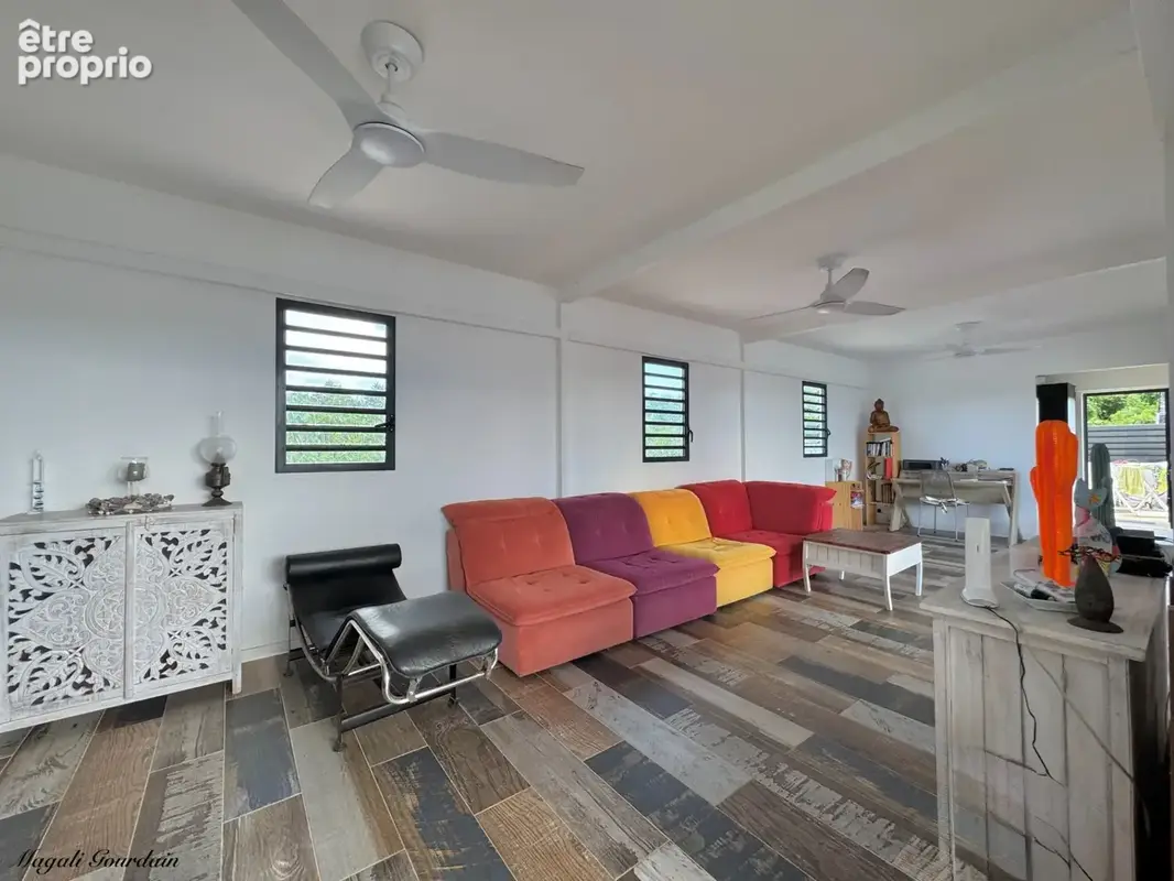 À vendre – saint-françois – villa récente 140 m² – 3 chambres – piscine – autonomie eau & électricité - photo 5