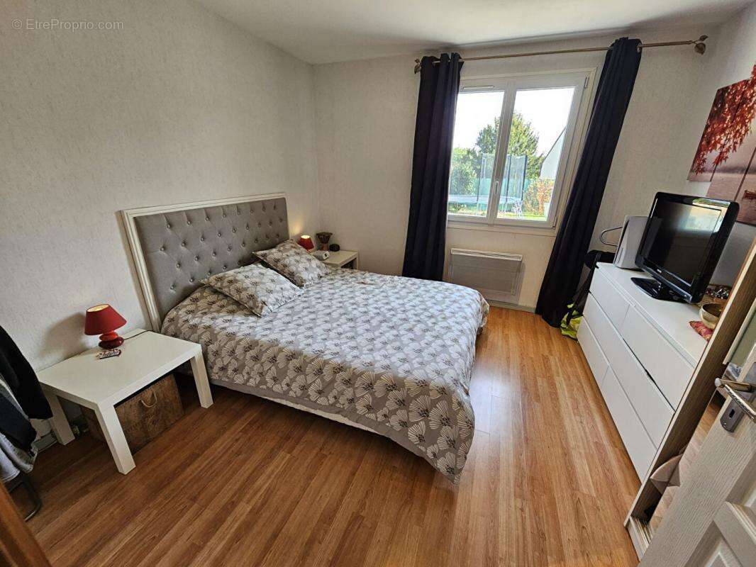 Maison à HOUDAN