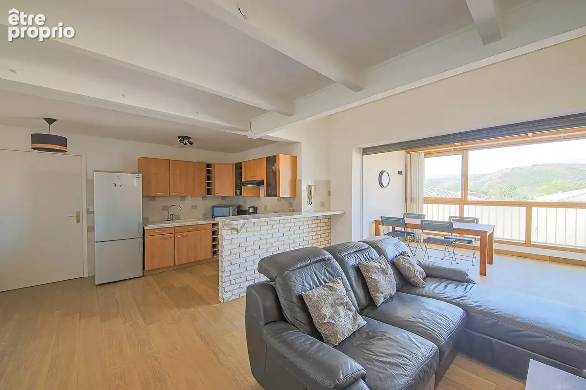 Appartement Saint Florent 3 pièces avec mezzanine et parking - photo 4
