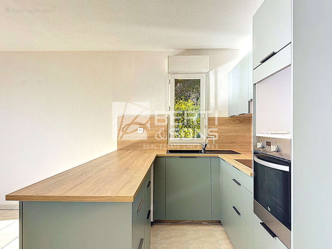 Appartement à MANDELIEU-LA-NAPOULE