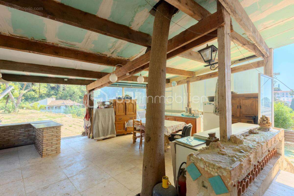 Menton - Val de Gorbio : Propriété vue mer sur terrain de 2 498 m² - photo 16
