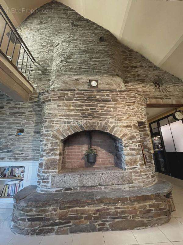 Maison à LA BARRE-DE-SEMILLY