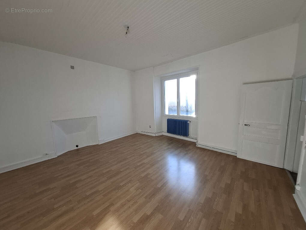 Maison à PLAZAC