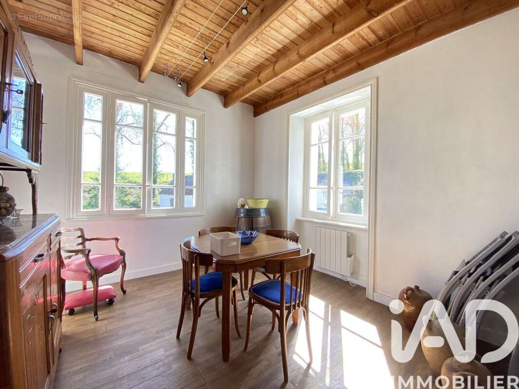 Maison 95 m² à Saint-Jean-Du-Doigt  - photo 5