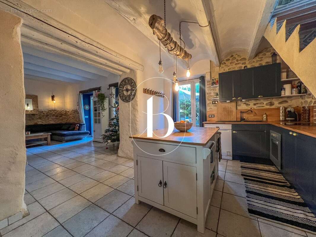 Maison à BARJAC