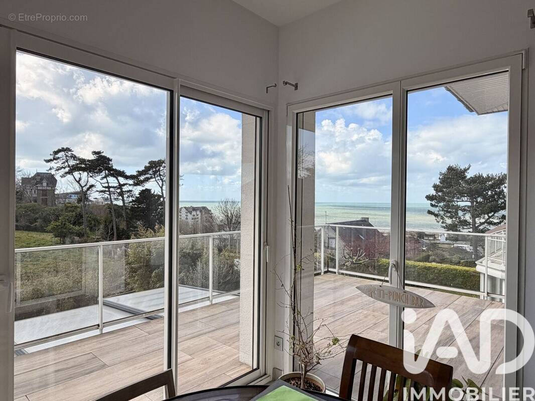 Photo 1 - Maison à DONVILLE-LES-BAINS