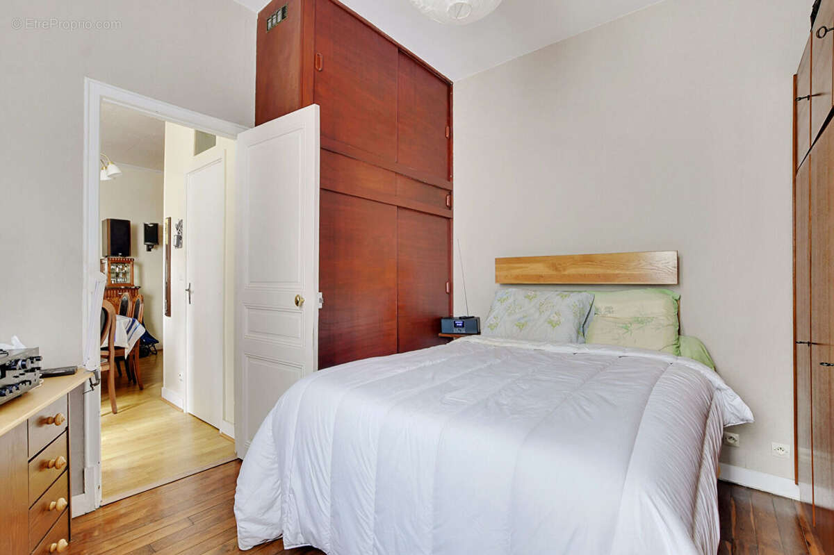 Appartement à PARIS-19E