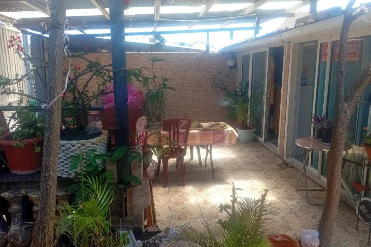 Maison à SAINT-PIERRE