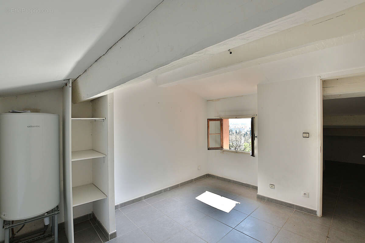 Appartement à LA GARDE