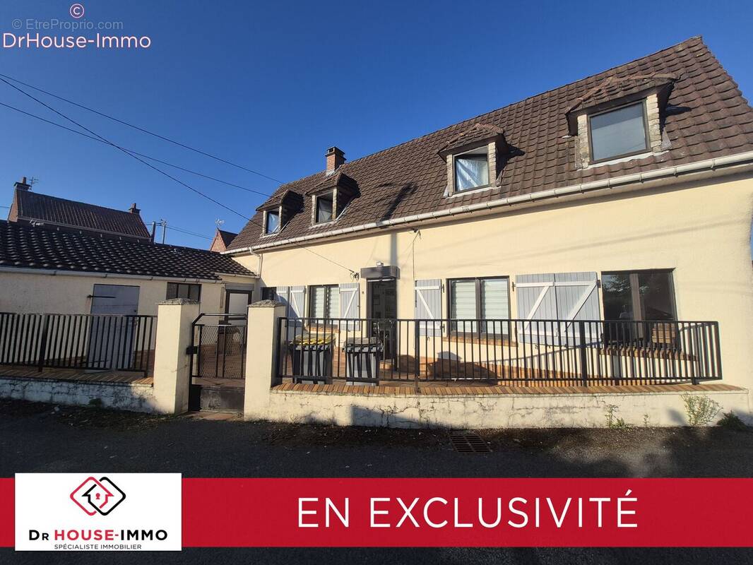 Maison à NORRENT-FONTES