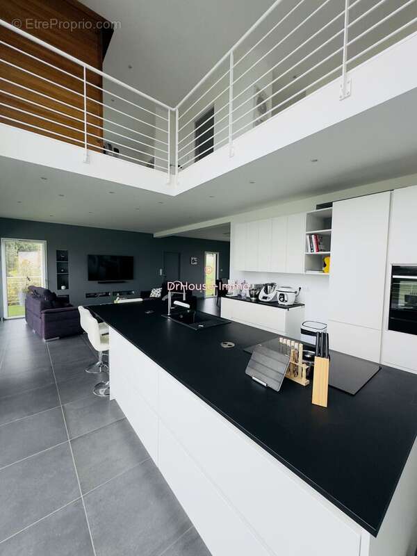 Maison à BRUAY-LA-BUISSIERE