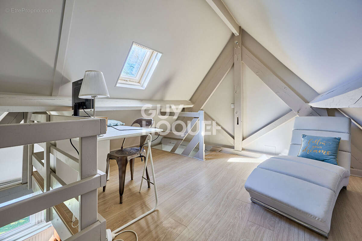 Appartement 100m² - pont l'eveque centre - photo 10