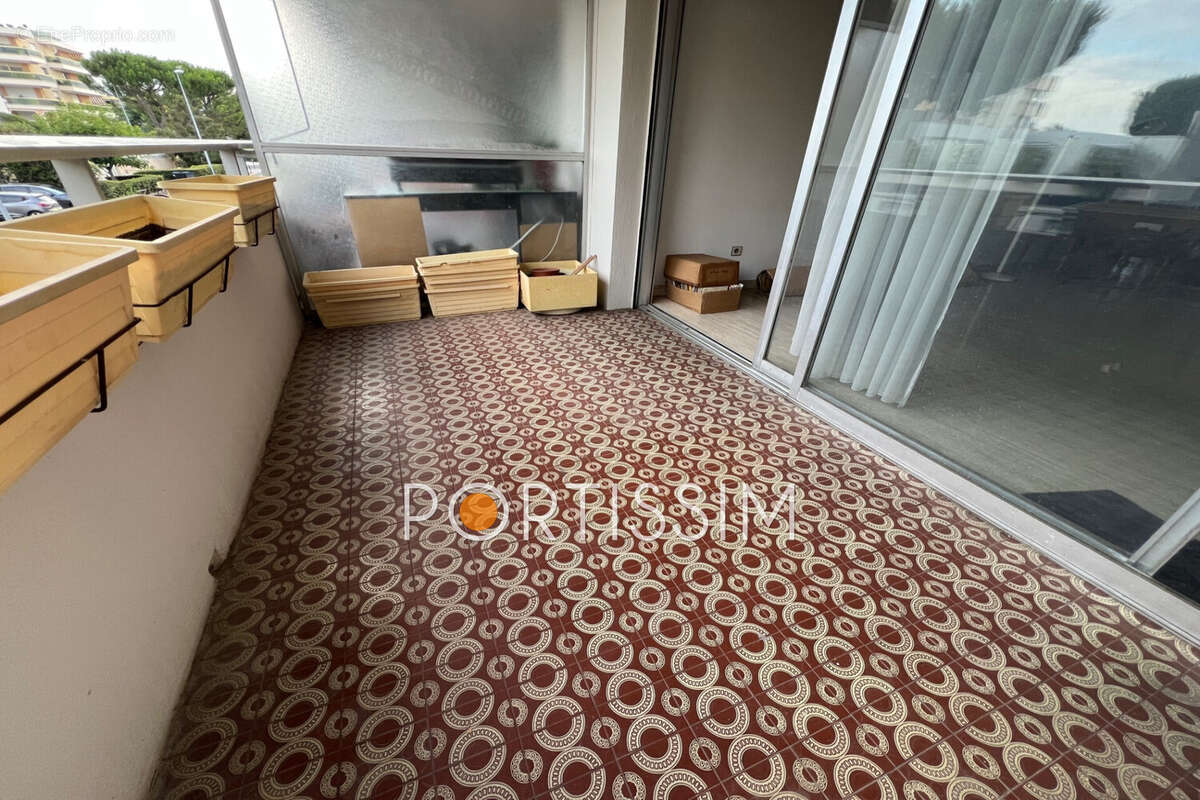 Appartement 81 m² à Saint-Laurent-Du-Var  - photo 3