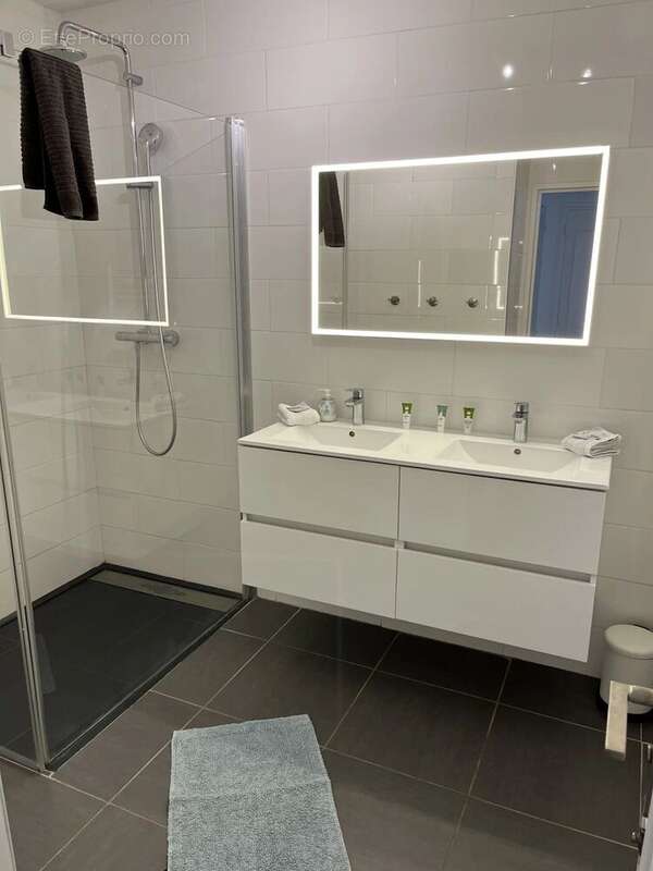 Appartement à VILLEFRANCHE-SUR-MER