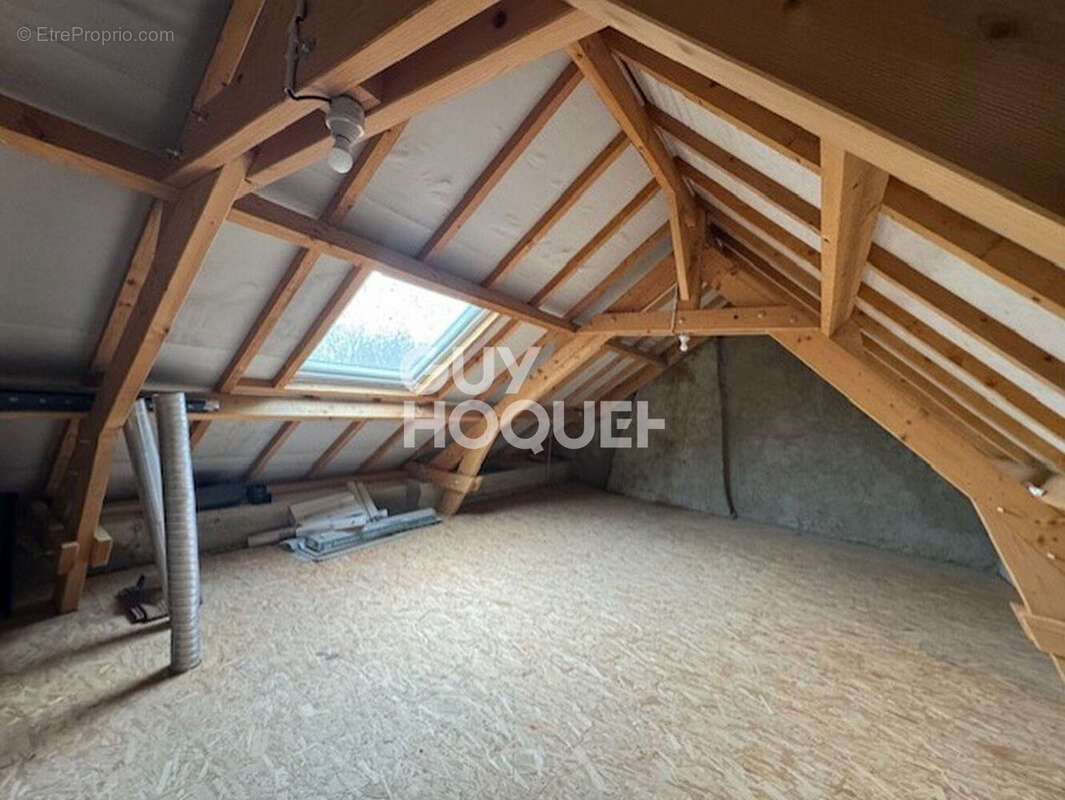 Maison à LE MEIX-SAINT-EPOING