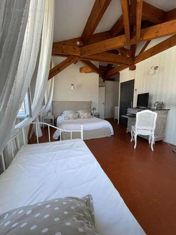 Maison à GREOUX-LES-BAINS