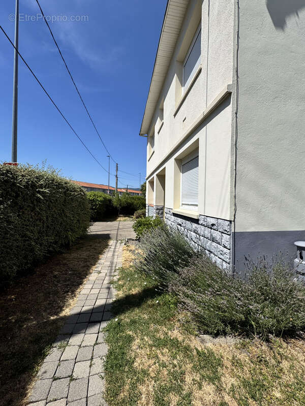 Maison familiale avec petit jardin et garage - photo 13