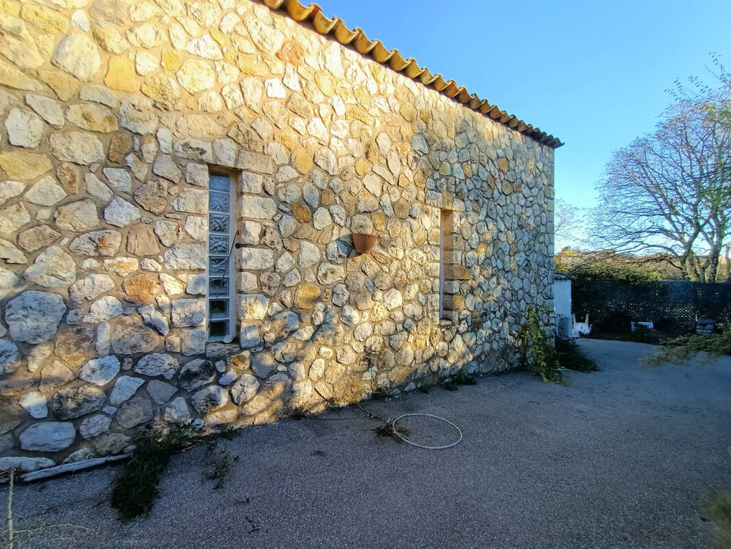 Maison à CABRIS