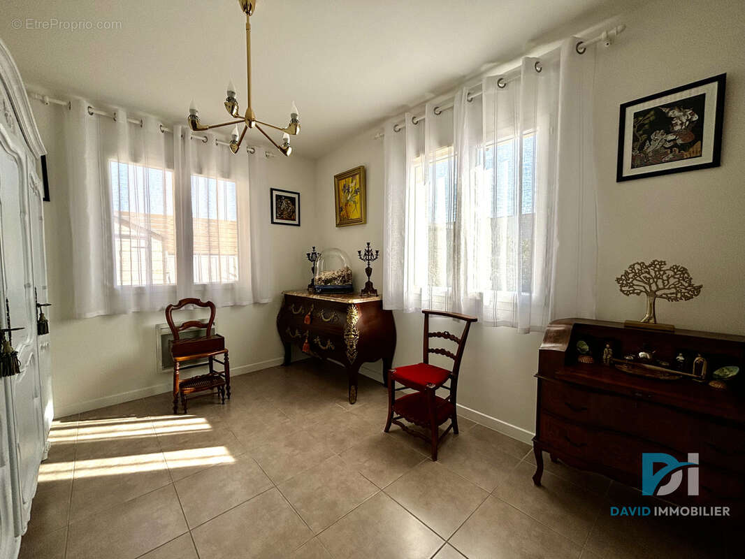 Villa sur 455m2 de terrain pinet - photo 10