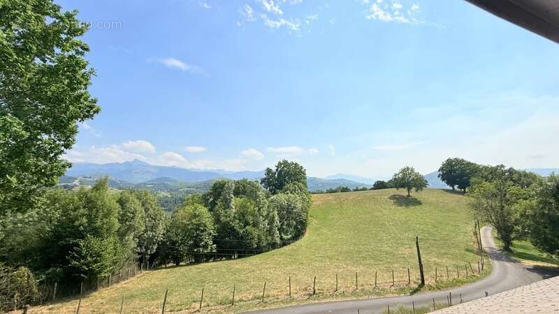 Superbe villa en position dominante aux portes de LOURDES ! - photo 19