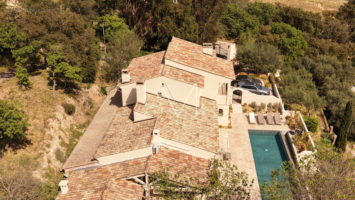 Maison à PLAN-DE-LA-TOUR