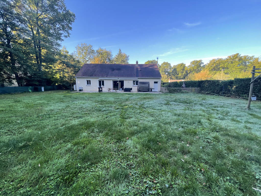 Maison à LA SELLE-EN-HERMOY