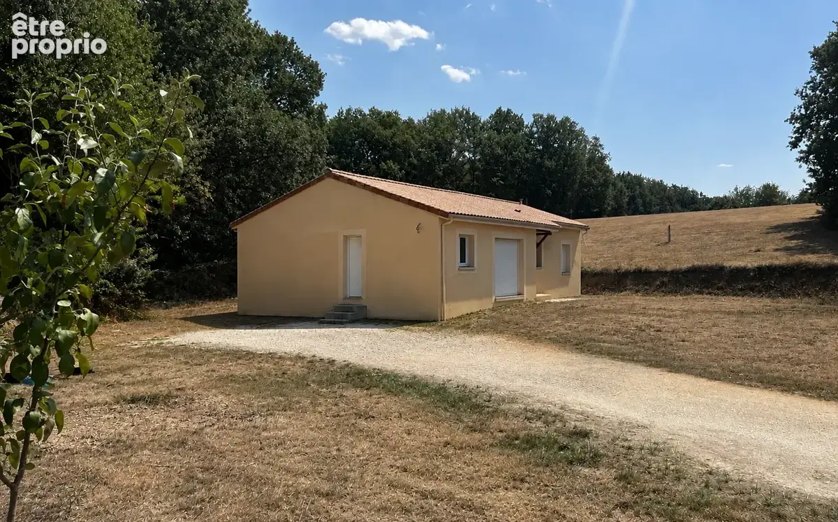 Maison récente en campagne sur 6 500 m2 de terrain - photo 10