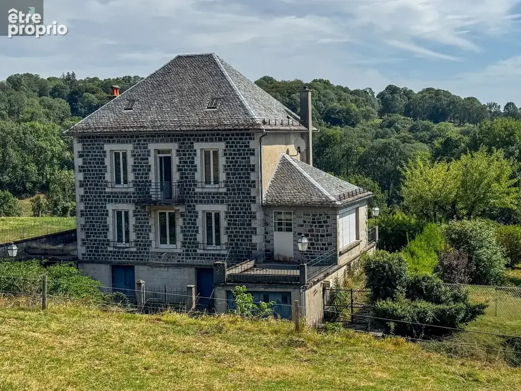 Maison à CURIERES