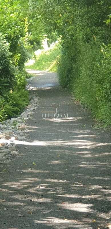 Terrain à PLOUGONVELIN