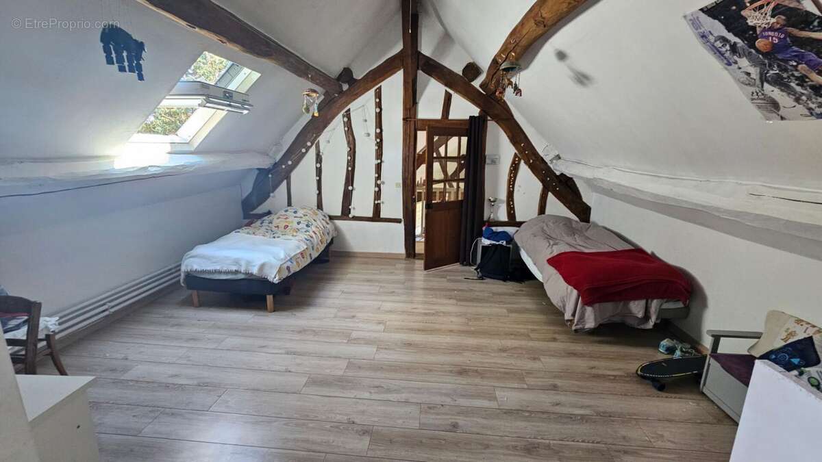 Maison à HOUDAN