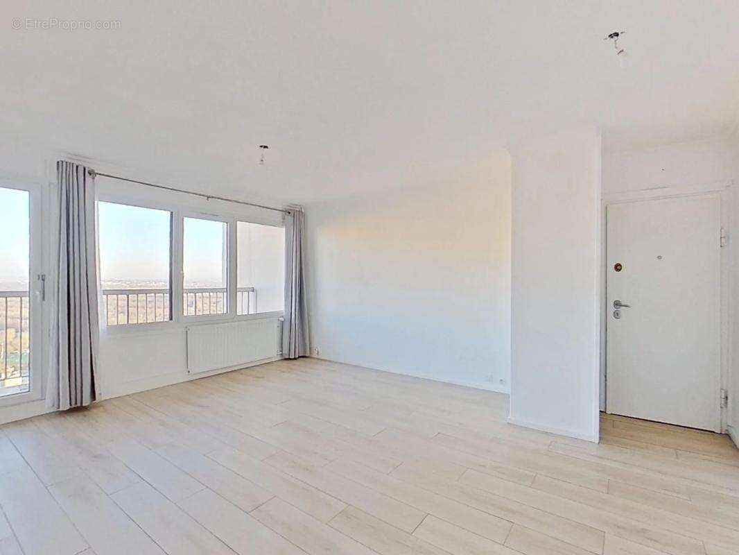 Appartement à RILLIEUX-LA-PAPE