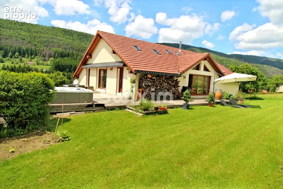 Maison à MIJOUX