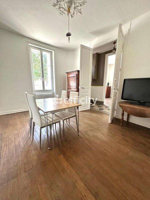 Maison à FONTENAY-LE-COMTE