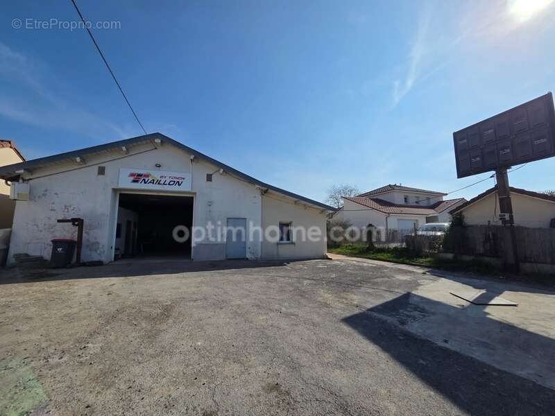 A VENDRE!!! ensemble de rapport déjà loué comprenant un entrepôt et un studio - photo 11