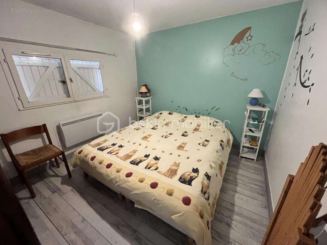 Coup de cœur : maison de 1940 en lisière de forêt, à deux pas d’un étang, sur 8 931m² de terrain avec dépendances - photo 15