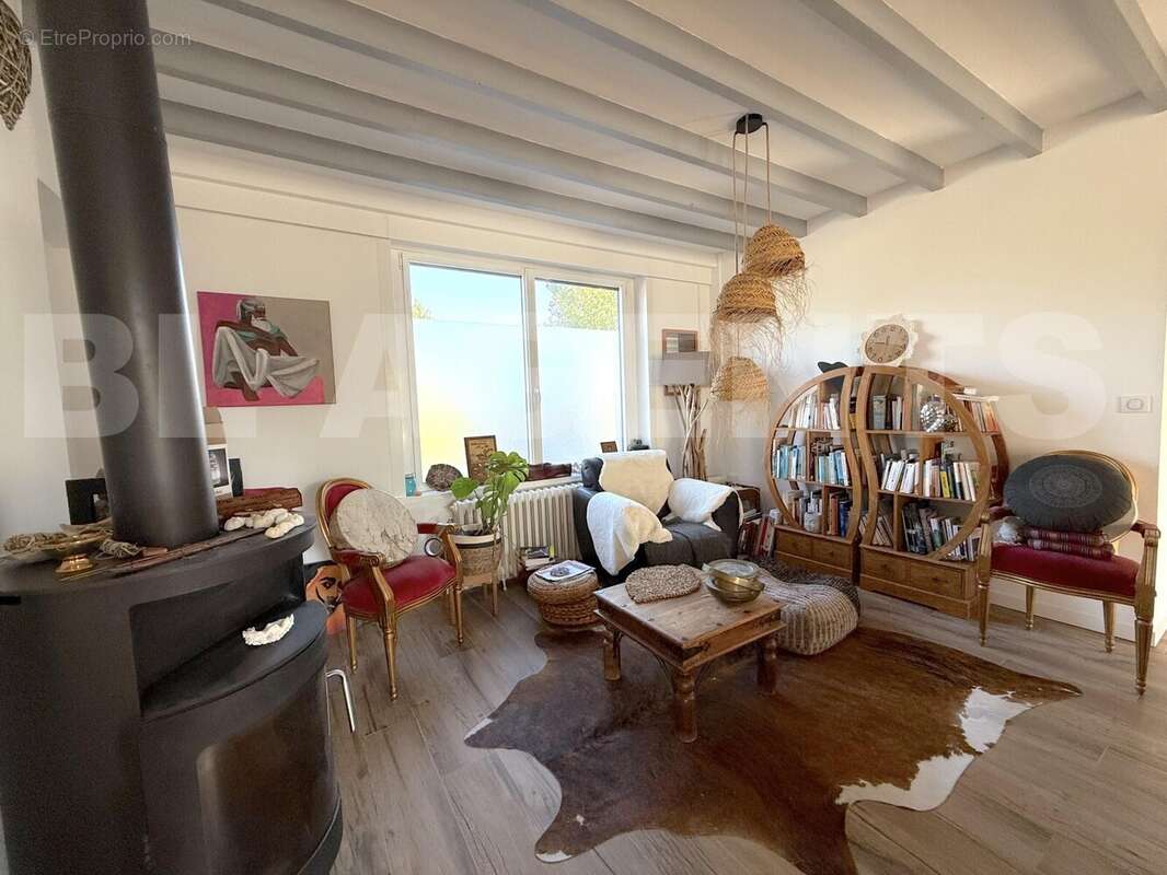 COIN LECTURE - Maison à VIEUX-BERQUIN