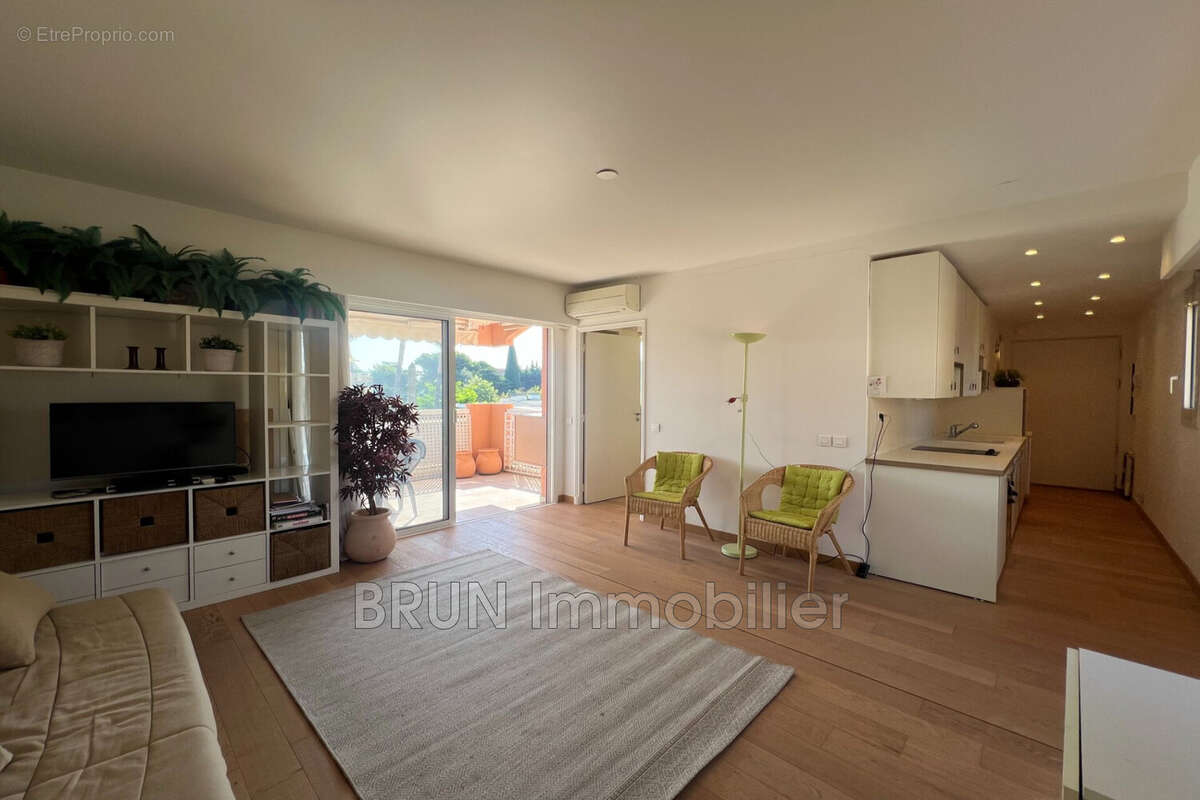 Appartement 40 m² à Antibes  - photo 5
