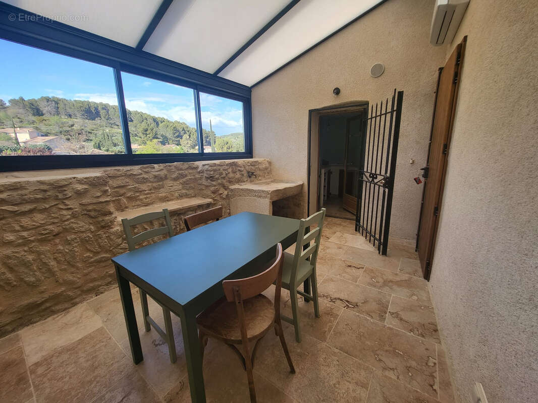 Maison à MALEMORT-DU-COMTAT