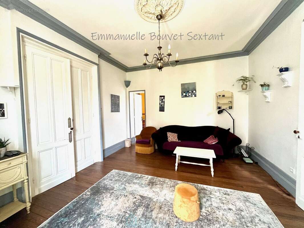 Grande maison bourgeoise fin 19ème, centre-ville, tous commerces à pied, jardin, garage, terrasses - photo 13