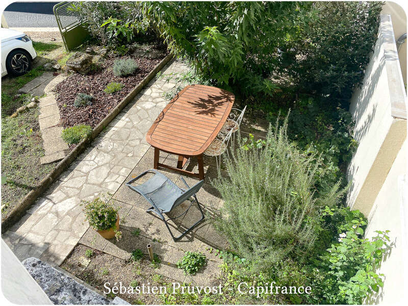 Maison à SAINT-PARDOUX-LA-RIVIERE